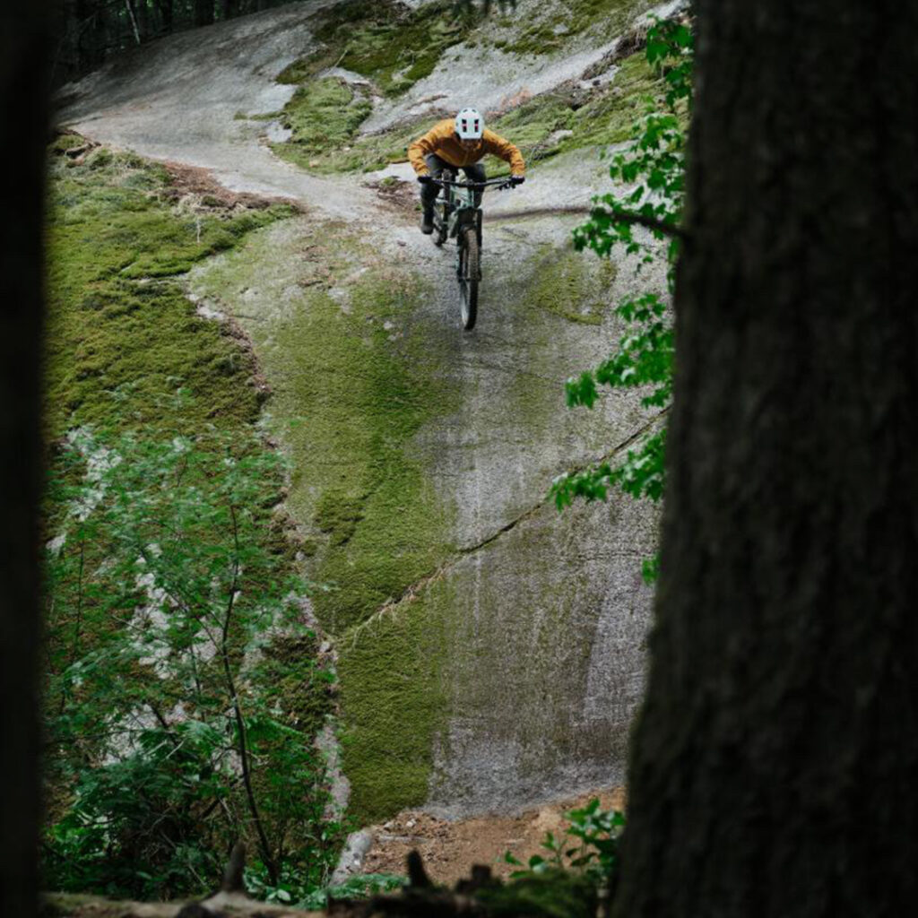 BERNAT-MEET-THE-TEAM